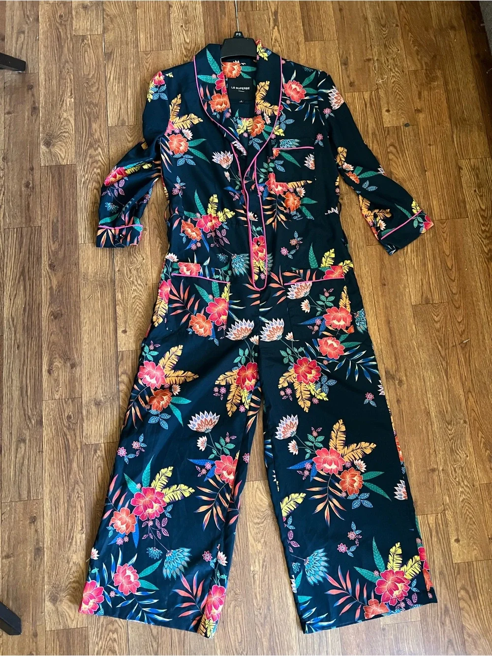 Le Superbe Floral Print V-Neck Jumpsuit Size 4